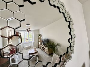 Lounge- click for photo gallery